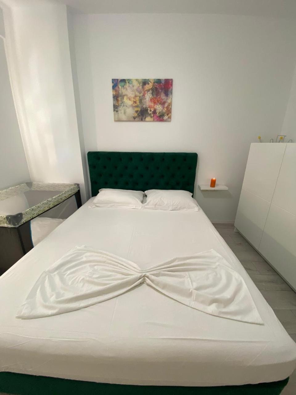Rock Apartments ซารานเดอ ภายนอก รูปภาพ